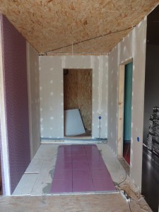 укладка плитки в коридоре